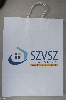 Szitanyomás Fehér sodrottfüles papírtáska felülnyomás, logózott, szolgáltató